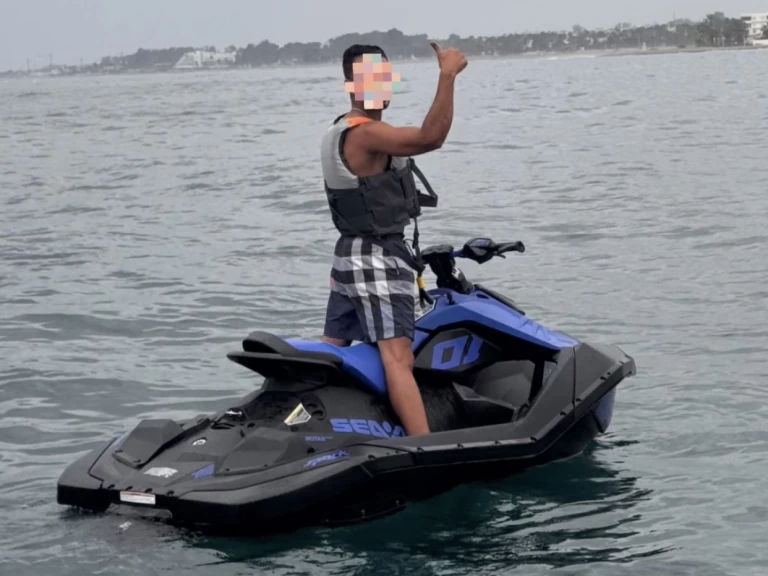 Bootverhuur Bombardier sea-doo in Puerto Banús via SamBoat