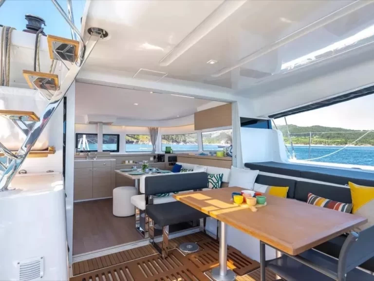 Huur Catamaran met of zonder schipper Lagoon in Cugnana Verde