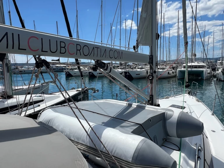 Jachthuur in Kaštela - Bavaria Cruiser 41 via SamBoat