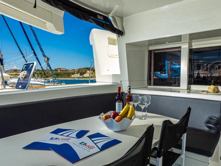 Lagoon Lagoon 450 F te huur van particulier of professional in Pálairos