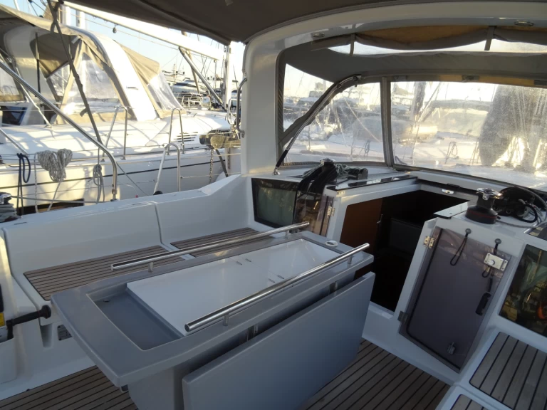 Bénéteau Oceanis 41.1 te huur van particulier of professional in Lefkáda