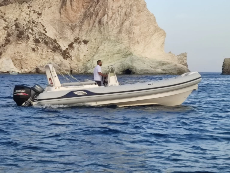 Jachthuur in Oía - Marco 26 via SamBoat
