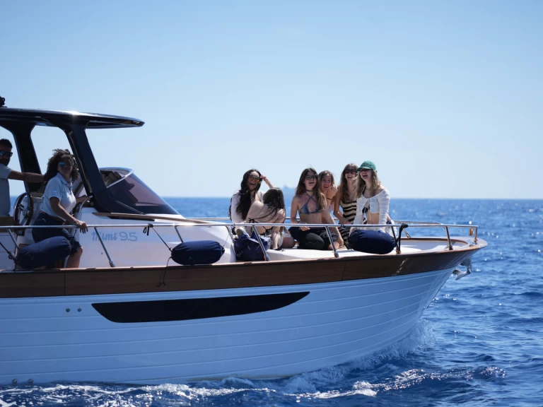 Verhuur Motorboot Mimi met vaarbewijs