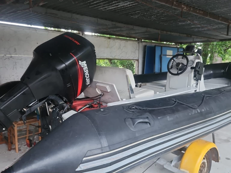 Huur een Bombard Explorer 550 in Ronce-les-Bains