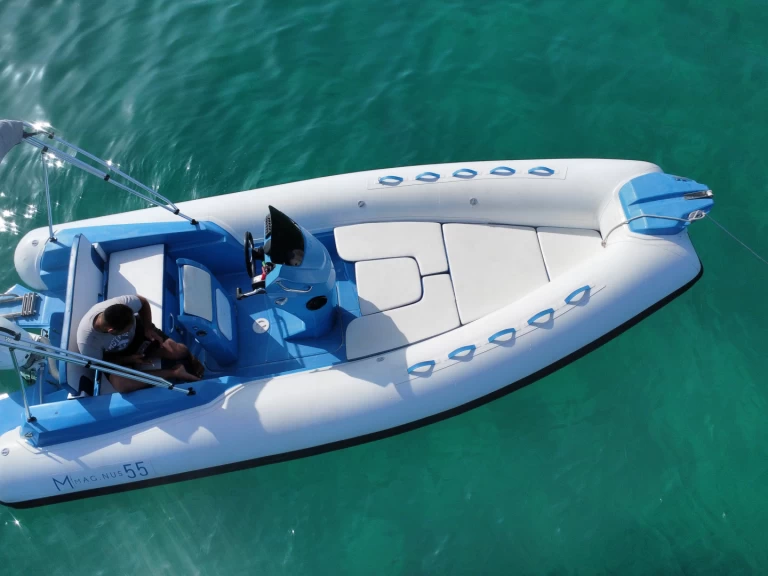 RIB te huur in Porto Rotondo voor de beste prijs