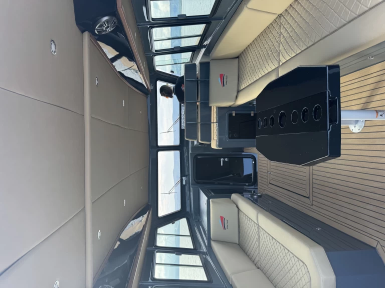 Verhuur Motorboot Colnago met vaarbewijs