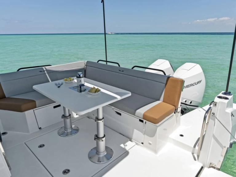 Huur een Bénéteau FLYER 9 SUNdeck in Antibes