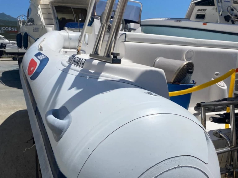 Bootverhuur Saint-Florent goedkoop Evolution D.600