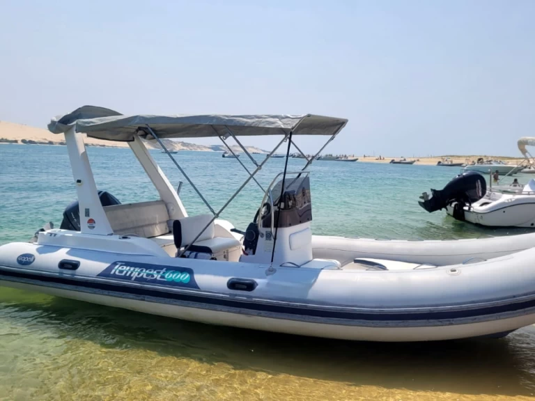 Bootverhuur Capelli Tempest 600 in Grand Piquey via SamBoat