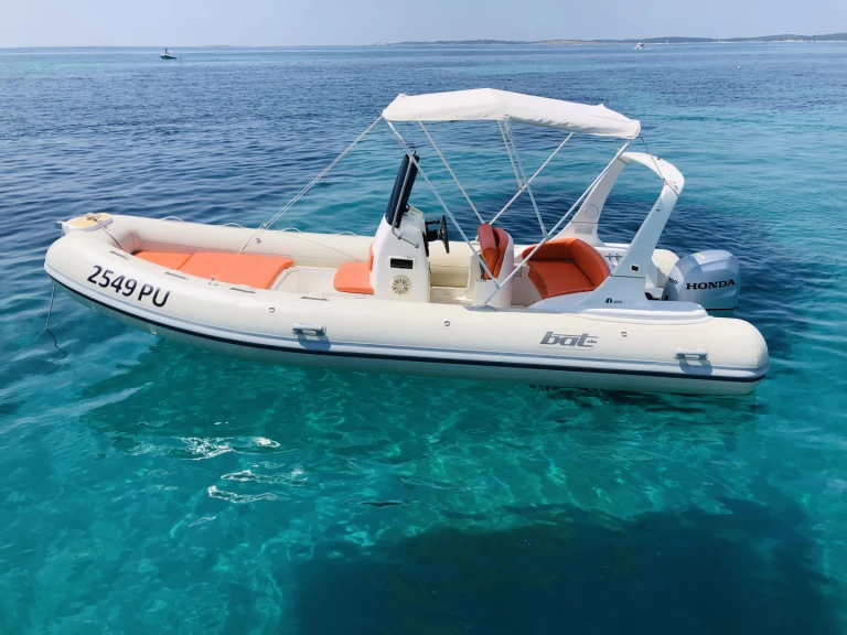 Verhuur RIB Bat 590 met vaarbewijs