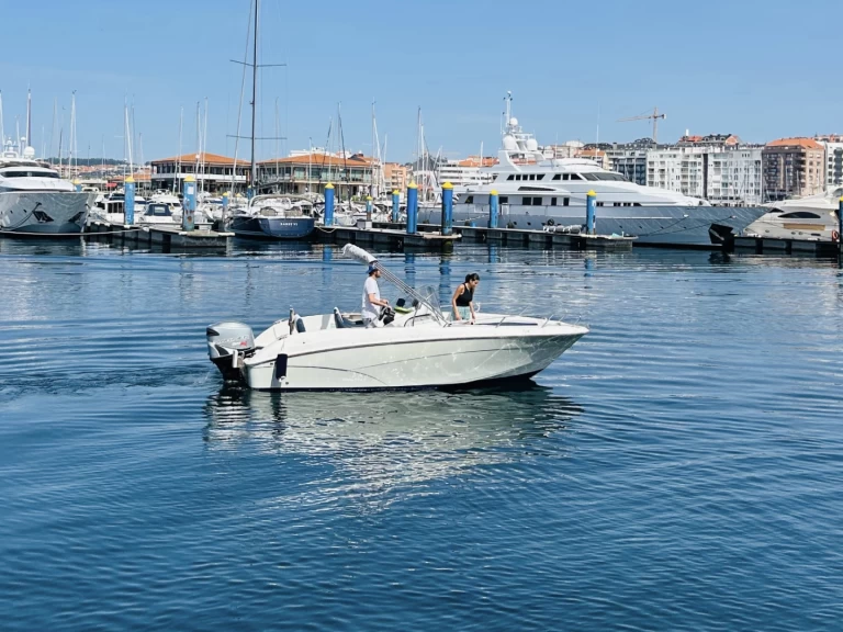 Jachthuur in Porto Deportivo Sanxenxo - Quicksilver Quicksilver 600 Commander via SamBoat