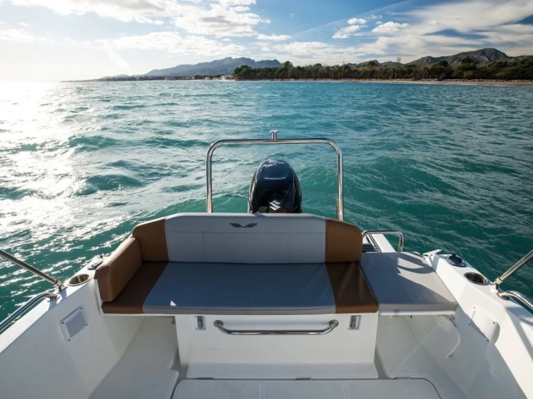 Bootverhuur Ajaccio goedkoop Flyer 6 SUNdeck