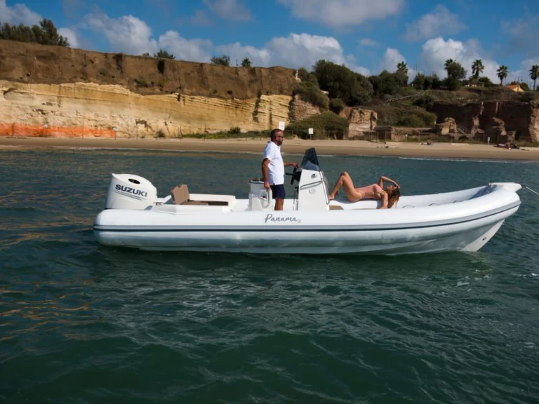 Huur RIB met of zonder schipper Panama in Nettuno