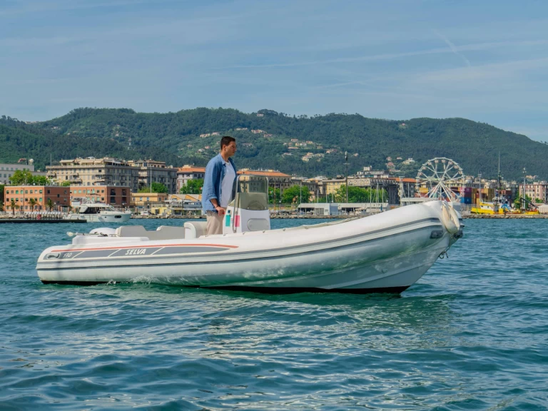 Selva-Marine Selva Marine 570 te huur van particulier of professional in La Spezia