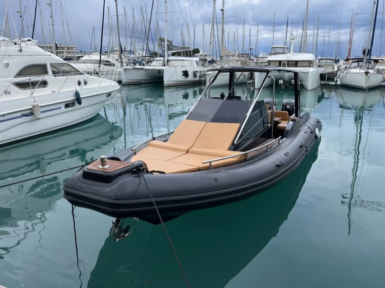 Verhuur RIB ONARCH met vaarbewijs