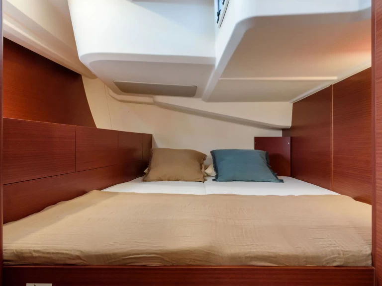 Huur een Hanse Hanse 508 in Cannigione