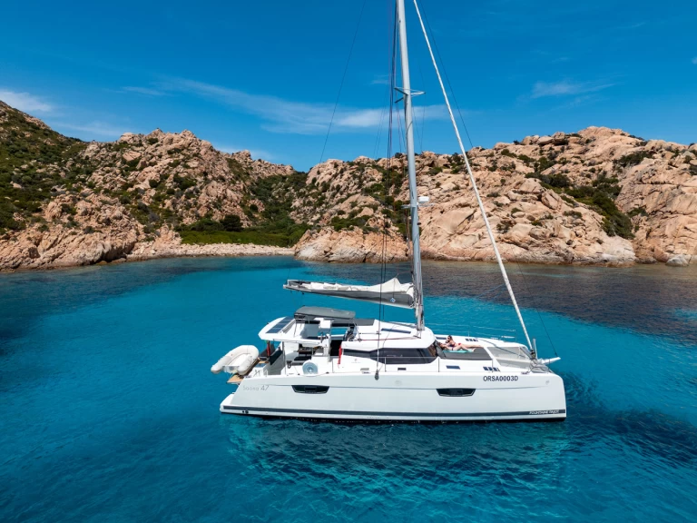Fountaine Pajot Saona 47 te huur van particulier of professional in Cannigione