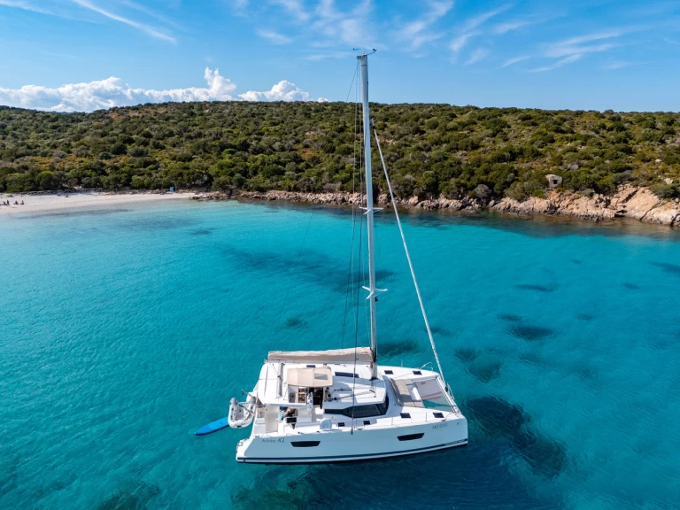 Verhuur Catamaran in Cannigione - Fountaine Pajot Astrea 42