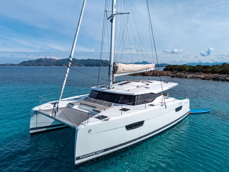 Huur Catamaran met of zonder schipper Fountaine Pajot in Cannigione