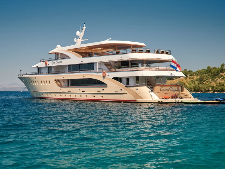 Huur een  Motoryacht Queen Eleganza in Split