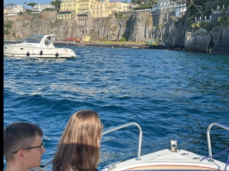Motorboot te huur in Sorrento voor de beste prijs