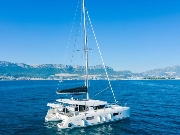 Verhuur Catamaran in Kaštela - Lagoon Lagoon 42