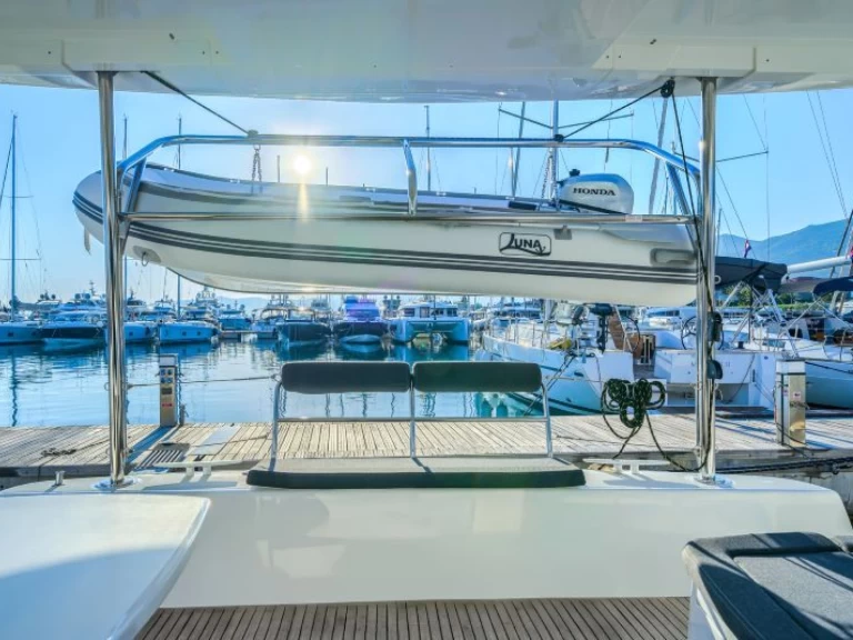 Bootverhuur Lagoon Lagoon 42 in Kaštela via SamBoat