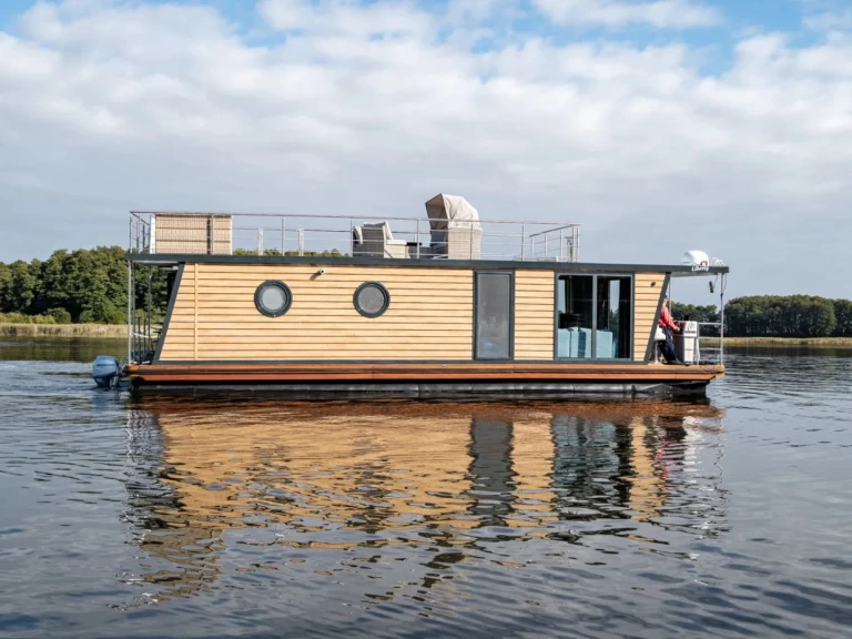 Bootverhuur Fürstenberg/Havel goedkoop Woma D13