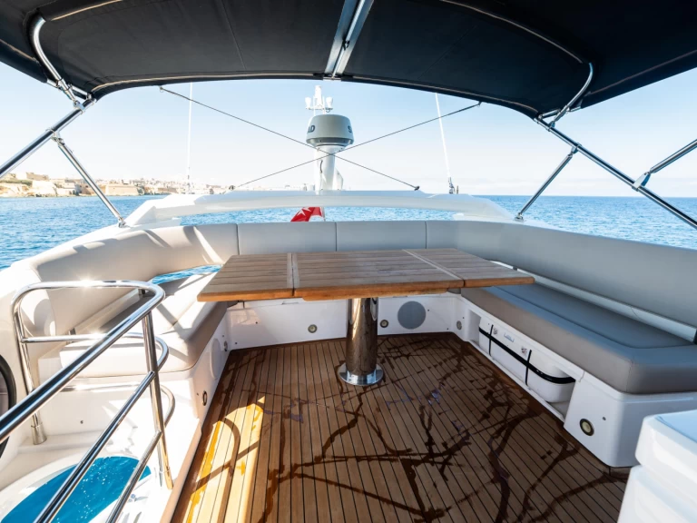 Verhuur Jacht in San Ġiljan - Sunseeker Manhattan 52