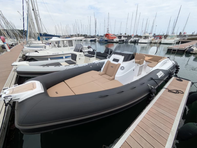 Bootverhuur La Trinité-sur-Mer goedkoop Clubman 28