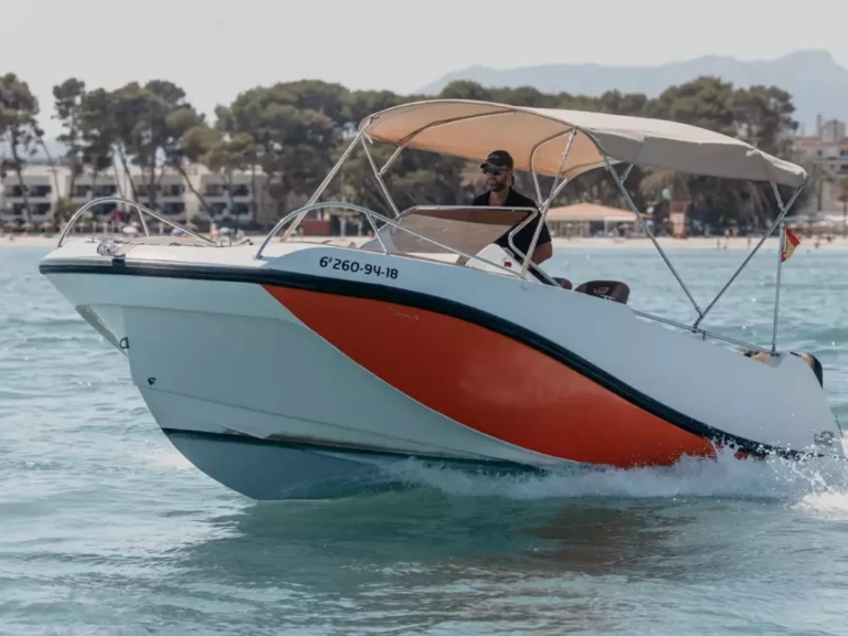 Motorboot te huur in Port d'Alcudia voor de beste prijs