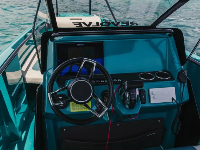 Verhuur Motorboot Axopar met vaarbewijs