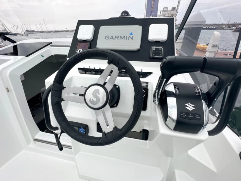 Verhuur Motorboot Bénéteau met vaarbewijs