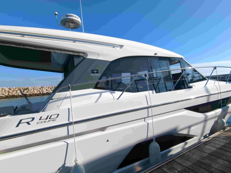 Bootverhuur Bavaria R40 Coupe in Cádiz via SamBoat
