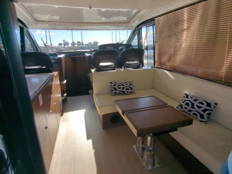 Huur Motorboot met of zonder schipper Bavaria in Cádiz