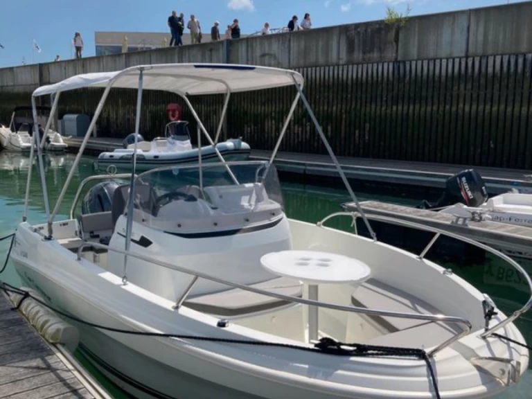 Jeanneau Cap Camarat 5.5 CC Serie 2 Style te huur van particulier of professional in Palavas-les-Flots