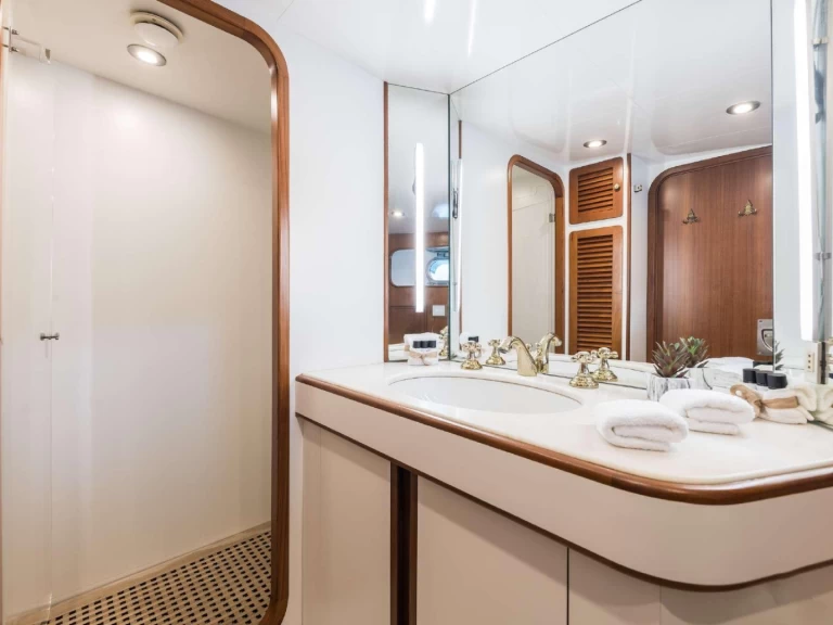 Bootverhuur Lagoon Lagoon 630 Motor Yacht in Ibiza Town via SamBoat