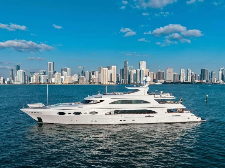 Huur een Trinity SWEET CAROLINE II  in Miami