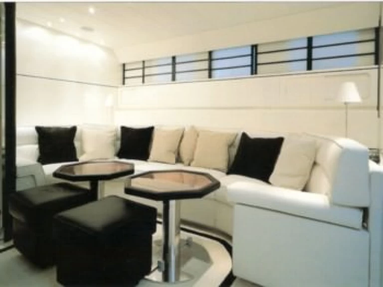 Leopard DARE TO DREAM te huur van particulier of professional in Nassau