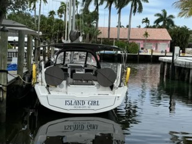 Bootverhuur Dufour Dufour 37 in Marsh Harbour via SamBoat