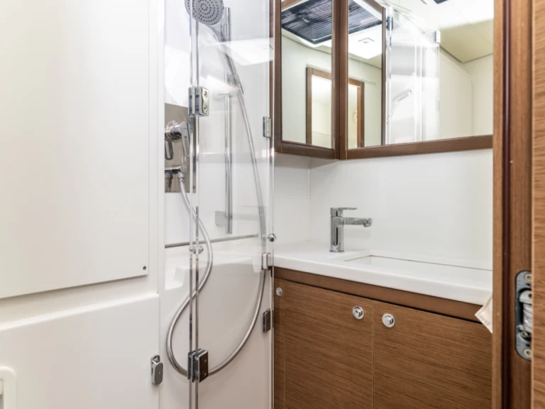 Verhuur Catamaran in Cugnana Verde - Lagoon Lagoon 52 F