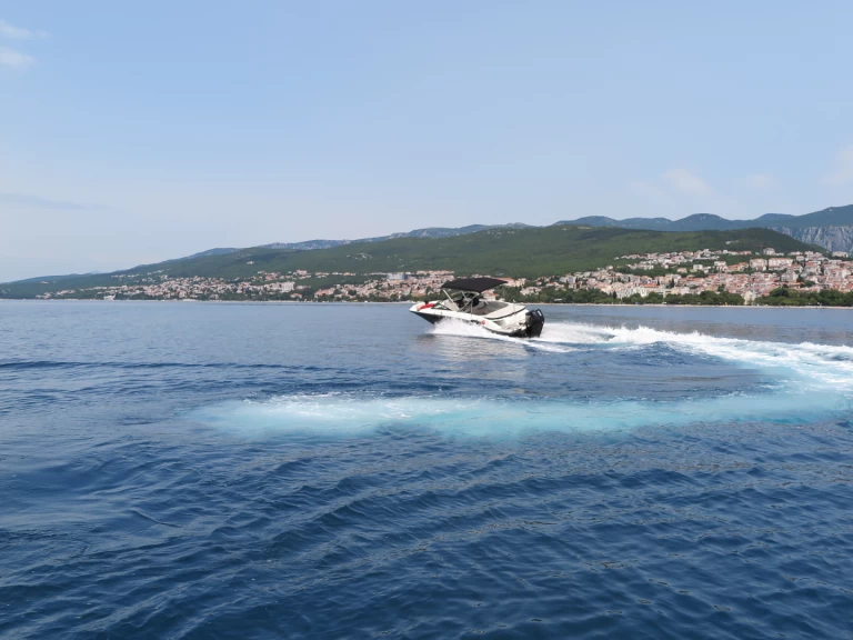 Bootverhuur Sea Ray Sea Ray SPX 210 in Crikvenica via SamBoat