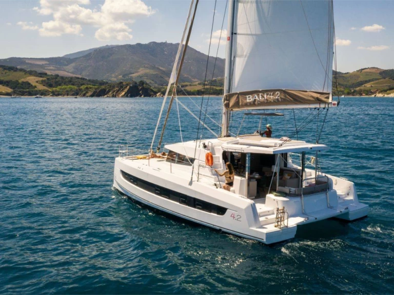 Verhuur Catamaran Bali met vaarbewijs