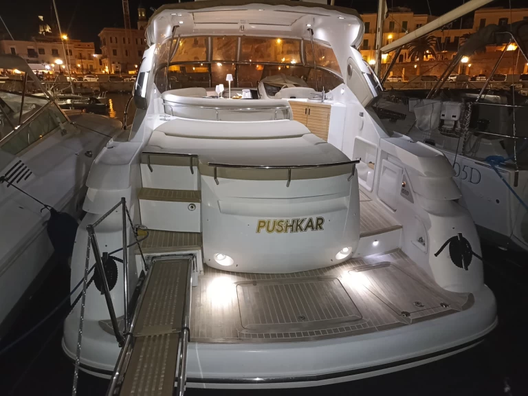 Motorboot te huur in Bari voor de beste prijs