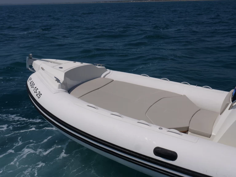 Huur RIB met of zonder schipper Capelli in Empuriabrava