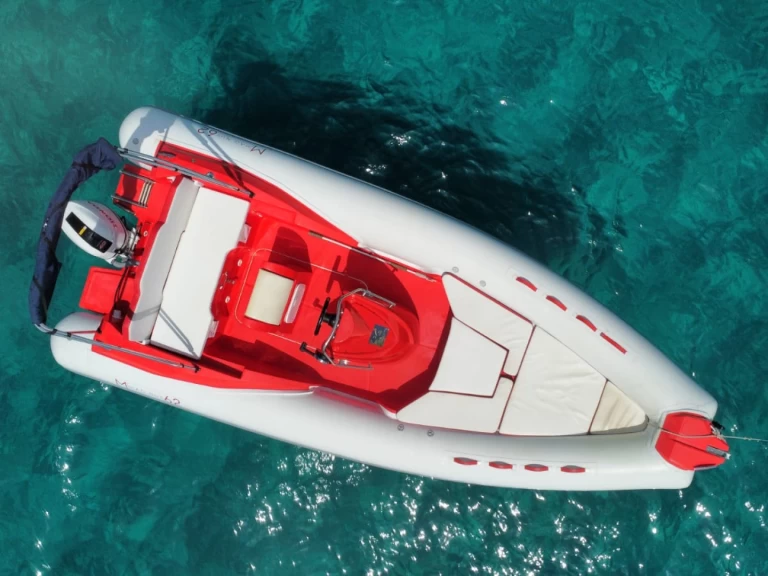 Huur een Magnus 6,20 in Porto Rotondo