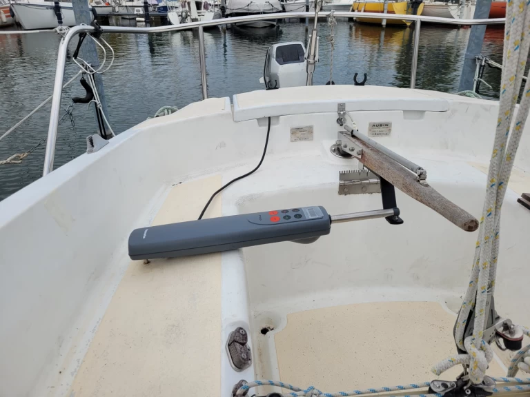 Zeilboot te huur in Auvernier voor de beste prijs