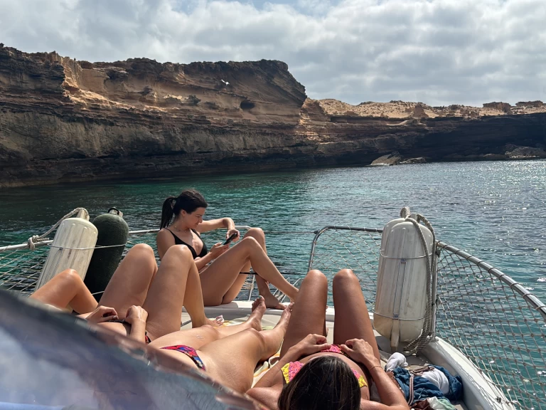 Bootverhuur Marina Formentera goedkoop Cap Camarat 9.0 WA