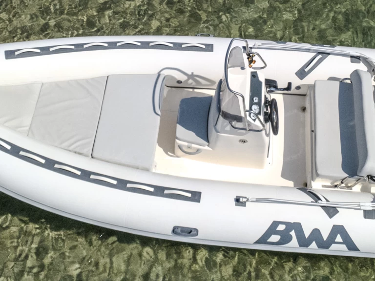 Bwa California 550 te huur van particulier of professional in Cannigione