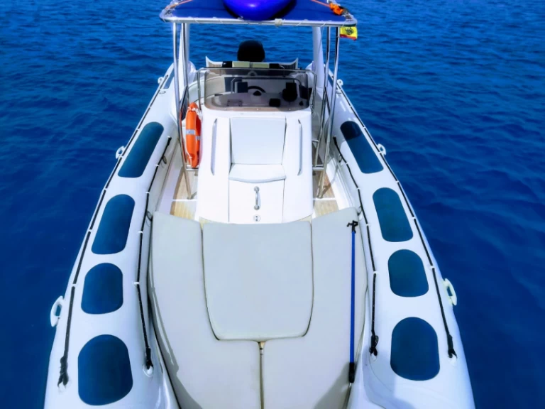 Verhuur Motorboot Astec met vaarbewijs